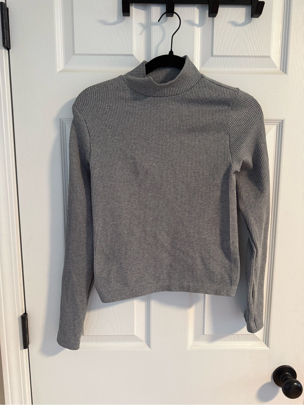 Women’s Gray Ribbed Mock Neck Sweater